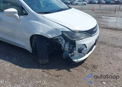 2018 Chrysler Pacifica Touring L z USA, uszkodzony, nr VIN 2C4RC1BG0JR211527
